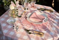 Ivy Placemat and Napkin Set in Pink