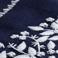 Jardin Classic Tablecloth in Italian Linen in Six Colors