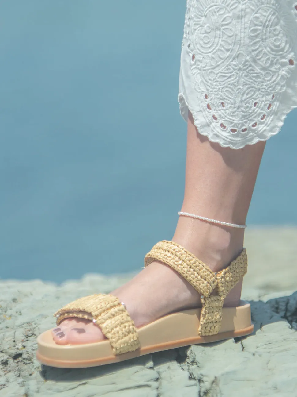 Kelcie Anklet in White