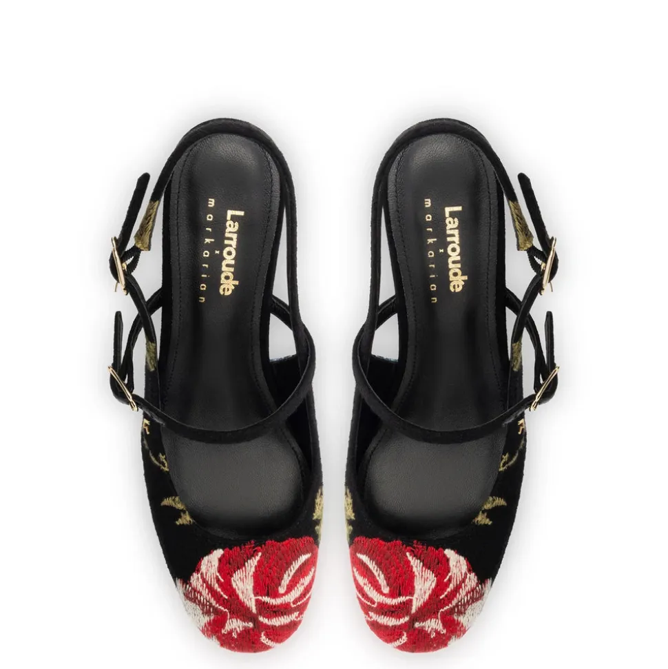 Larroudé x Markarian Pump In Black Wool and Floral Embroidery