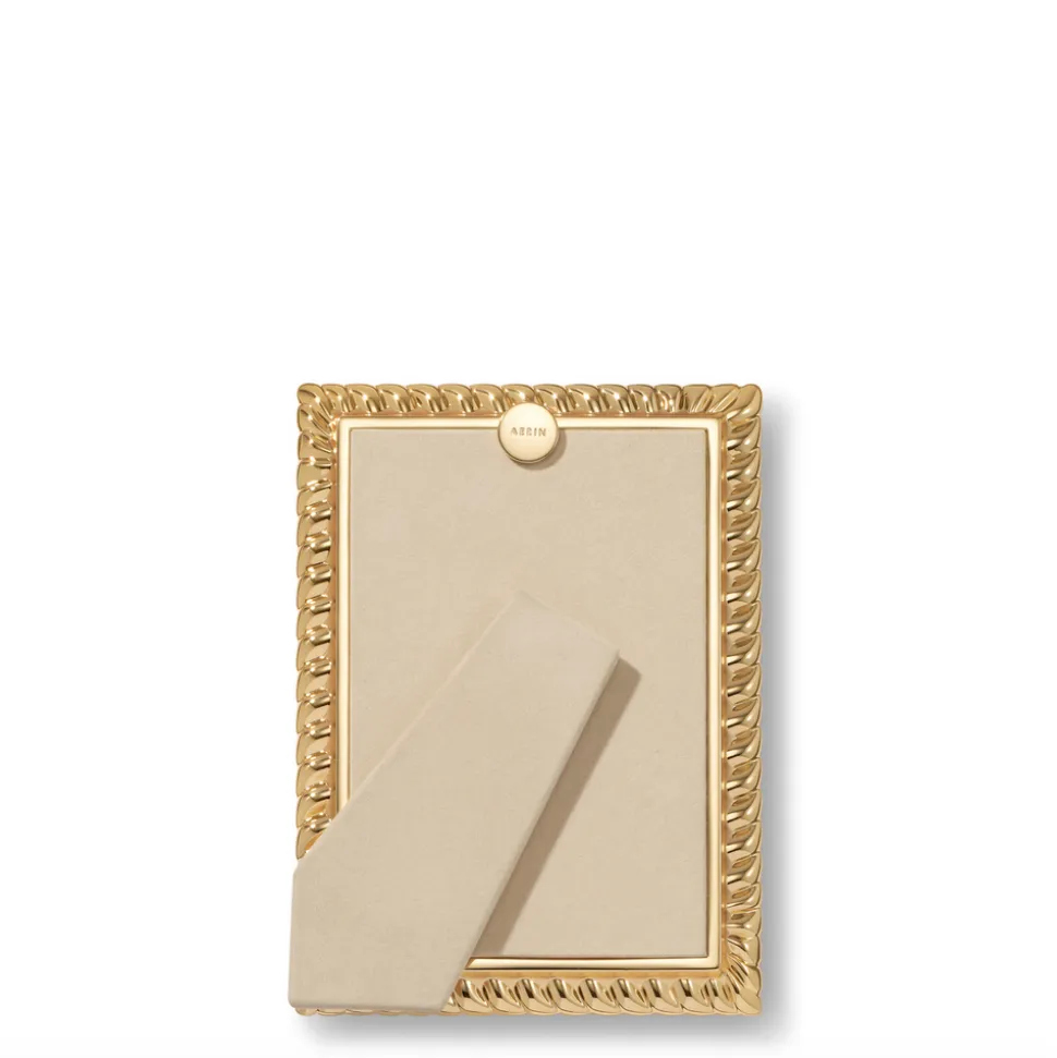 Loretta Frame in Gold
