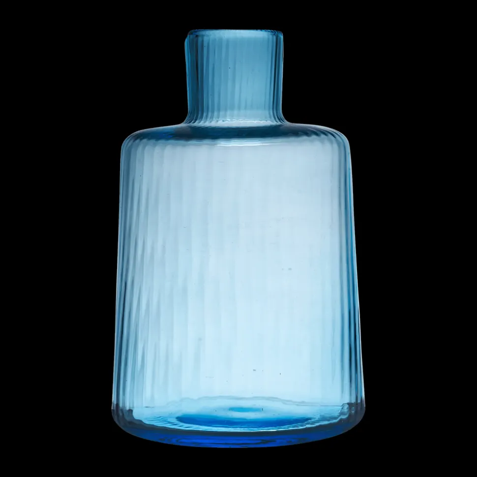 Low Carafe Pleat