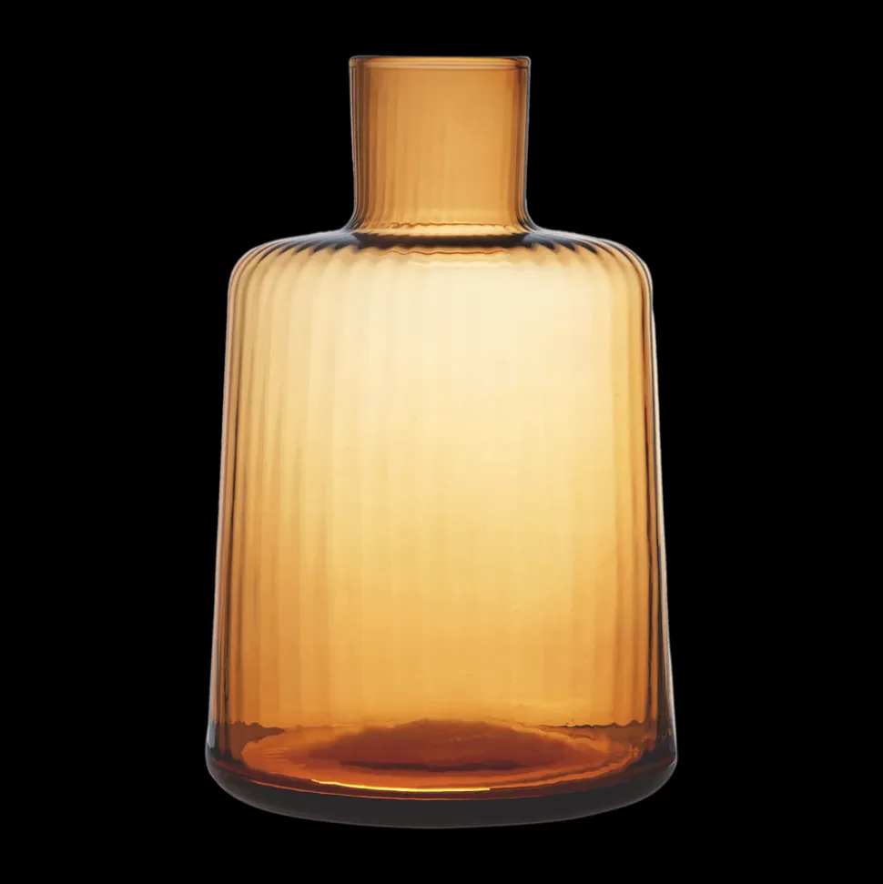 Low Carafe Pleat