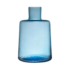 Low Carafe Twist