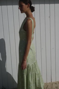 Low-Back Dress in Lime Shell