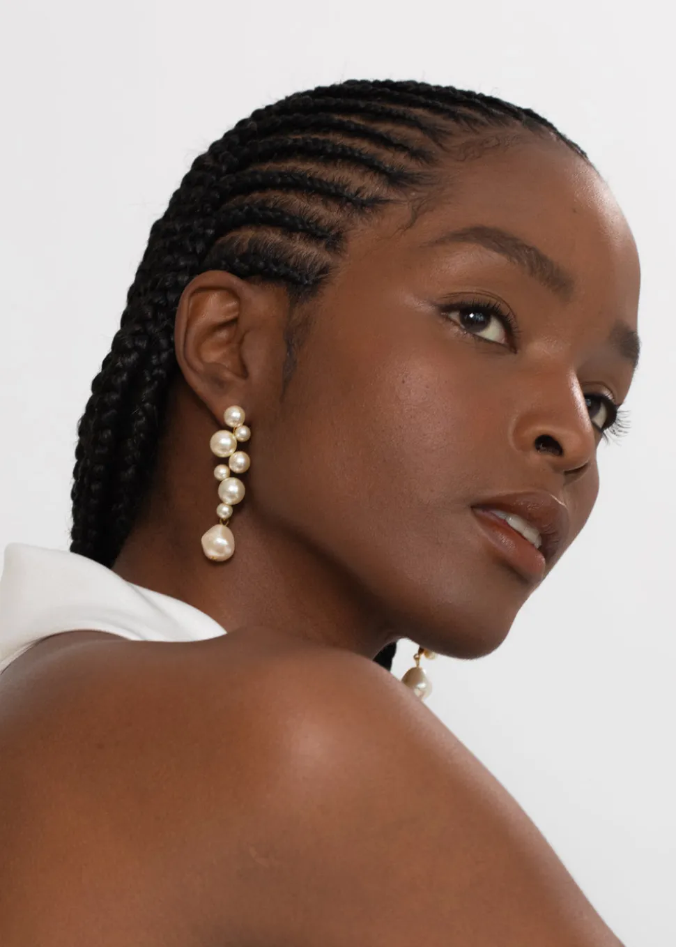 Margaritari Earrings in Pearl
