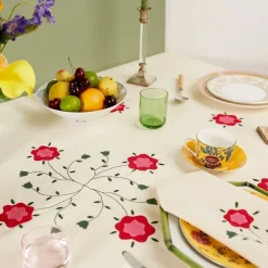 Marguerite Tablecloth