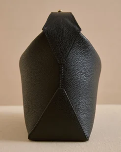 Mason 24 in Tumbled Grain Black