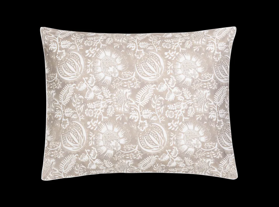 Matouk Schumacher Granada Collection