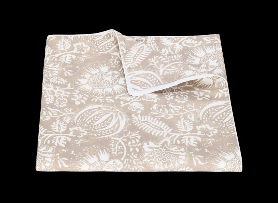 Matouk Schumacher Granada Collection