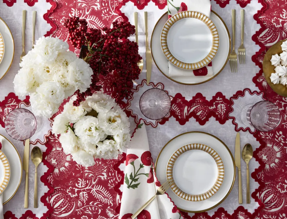 Matouk Schumacher Granada Napkin in Scarlet, Set of 4
