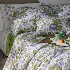 Matouk Schumacher Pomegranate Linen Collection