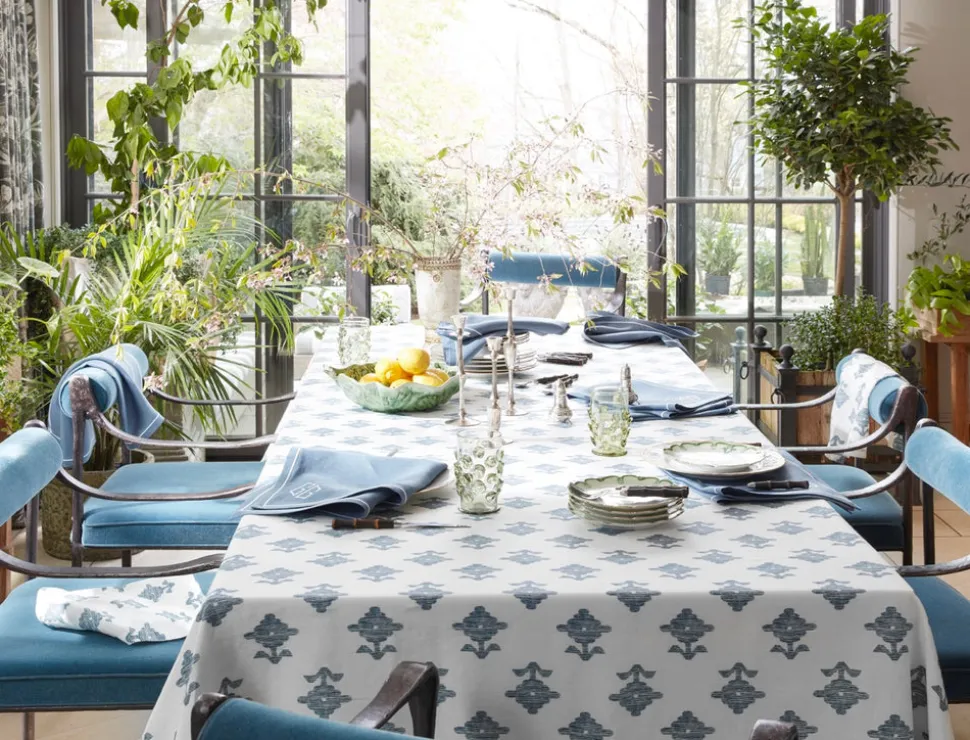 Matouk Schumacher Rubia Tablecloth in Navy