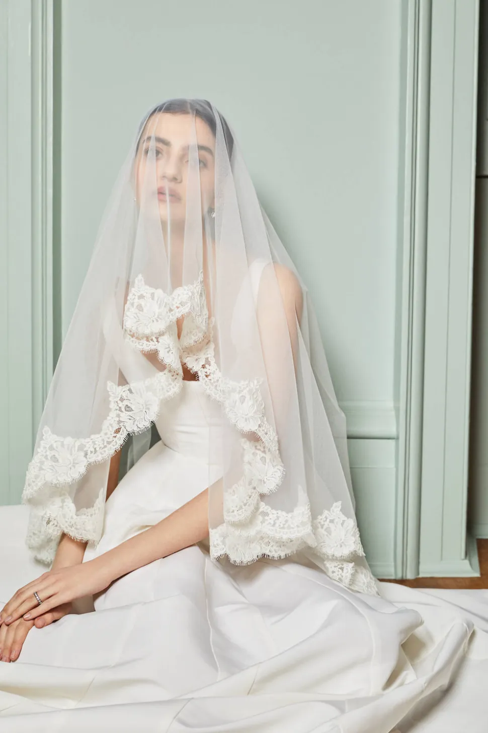 Maureen Circle Veil With Lace Edging