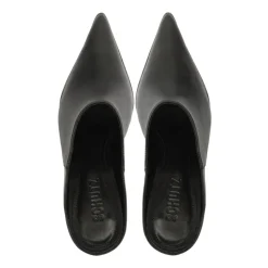 Mikki Mule Leather Pump in Black
