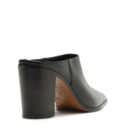 Mikki Mule Leather Pump in Black