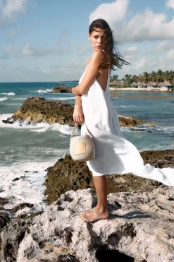 Mila Straw Bucket Bag in Natural