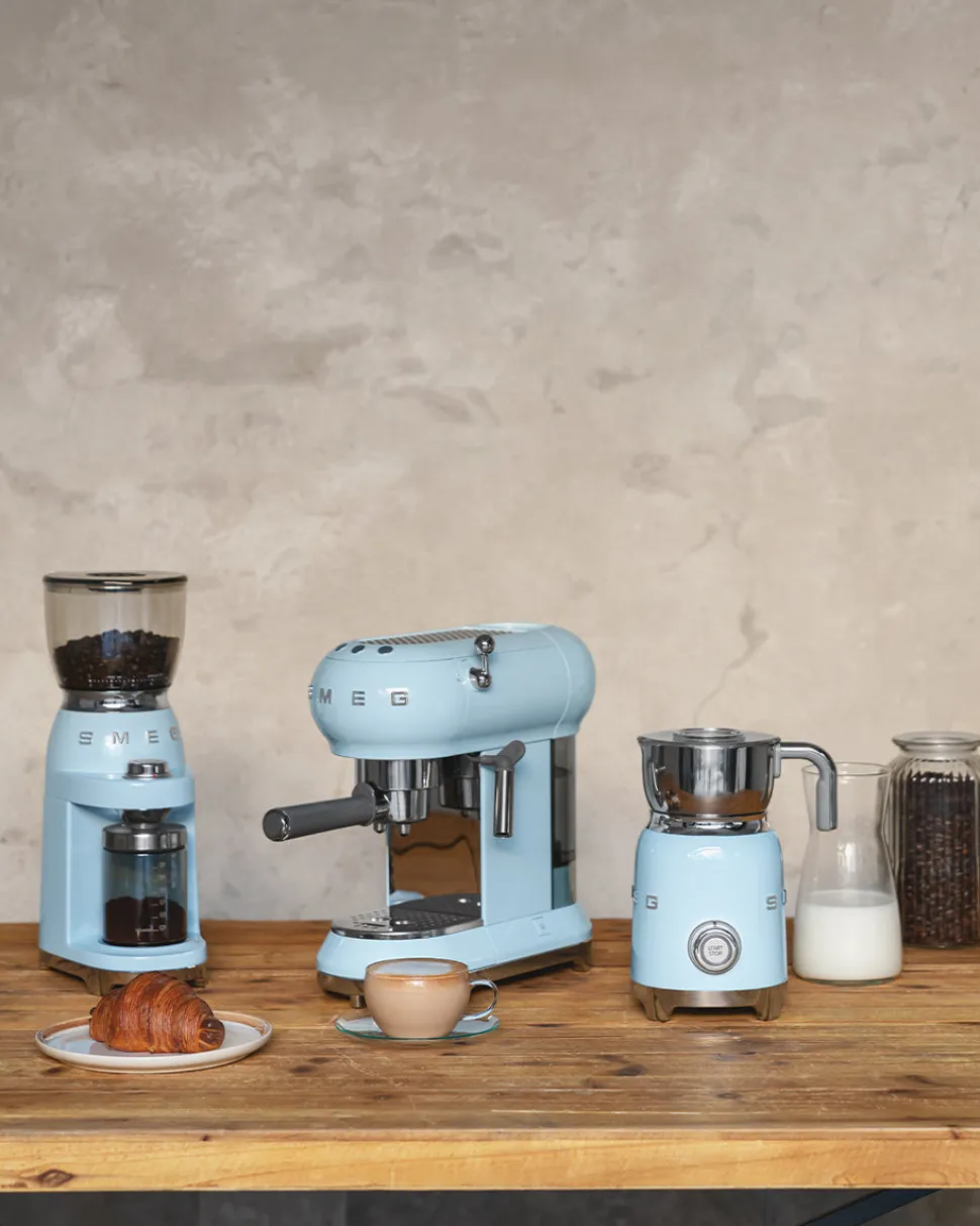 Milk Frother MFF11 in Pastel Blue