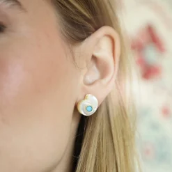 Monomoy Shell Stud in Turquoise