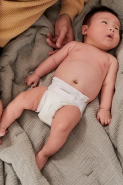 Newborn Ultra Soft Diapers Starter Kit, 1-Month Supply