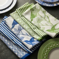 Newport Garden Gate Dinner Napkins in Green, Set of 4