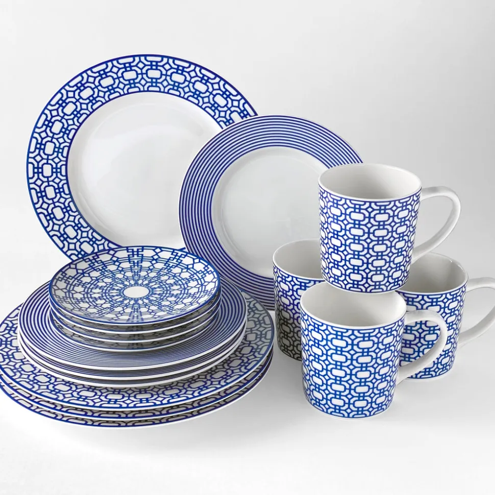 Newport Garden Gate Rimmed Dinner Plate Blue