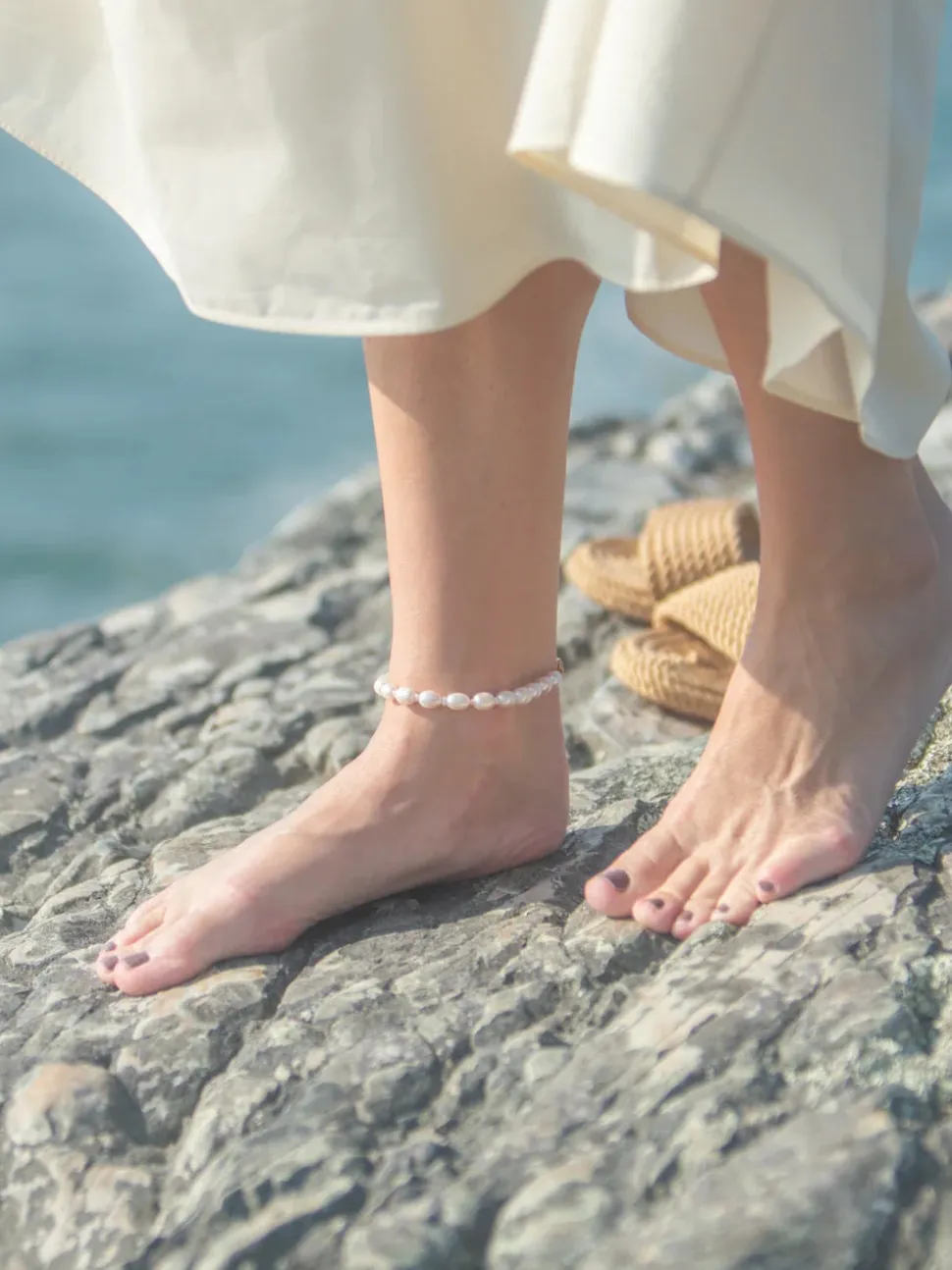 Nixie Anklet in White