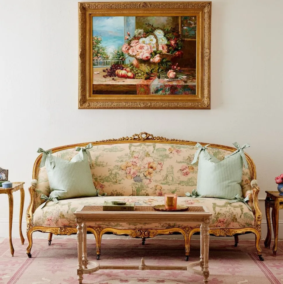 Noelle Bow Pillow in Wintergreen