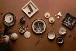 Oriente Italiano Antico Doccia Tea Cup in Meringa