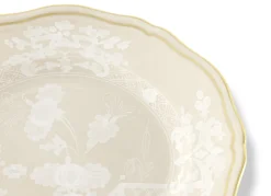 Oriente Italiano Antico Doccia Flat Bread Plate in Meringa