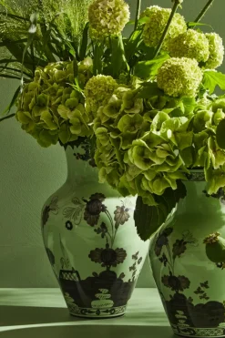Oriente Italiano Large Ming Vase in Iris