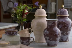 Oriente Italiano Ming Vase in Meringa