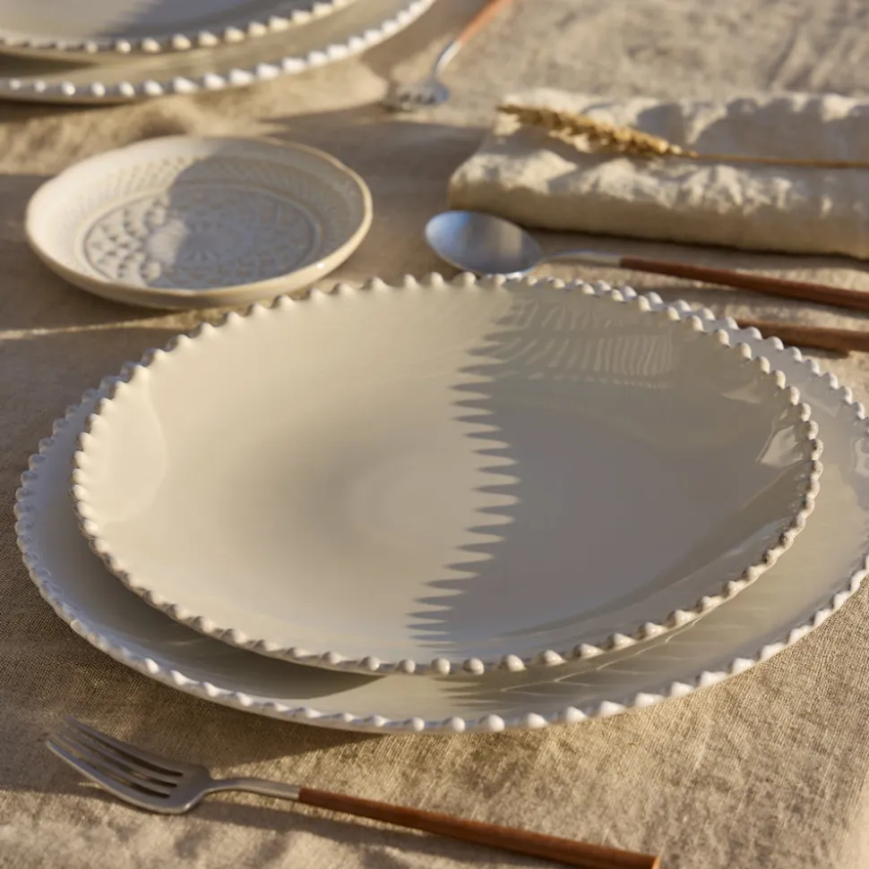 Pearl Collection Dinner Plates in Cream, Set of 6