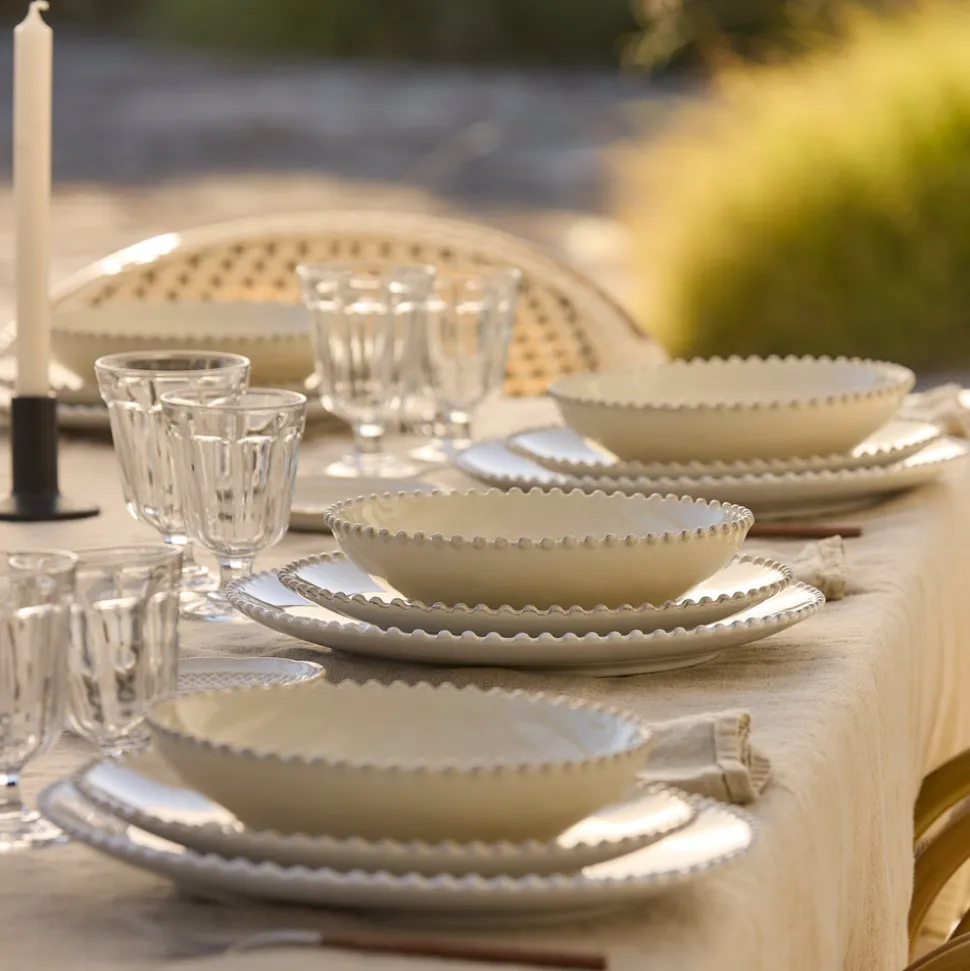 Pearl Collection Dinner Plates in Cream, Set of 6