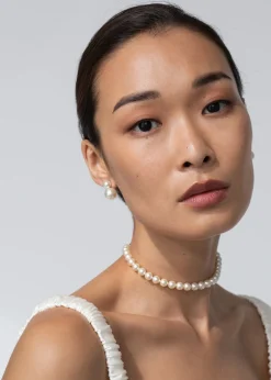 Pearl Ribbon Tie in Cream Pearl