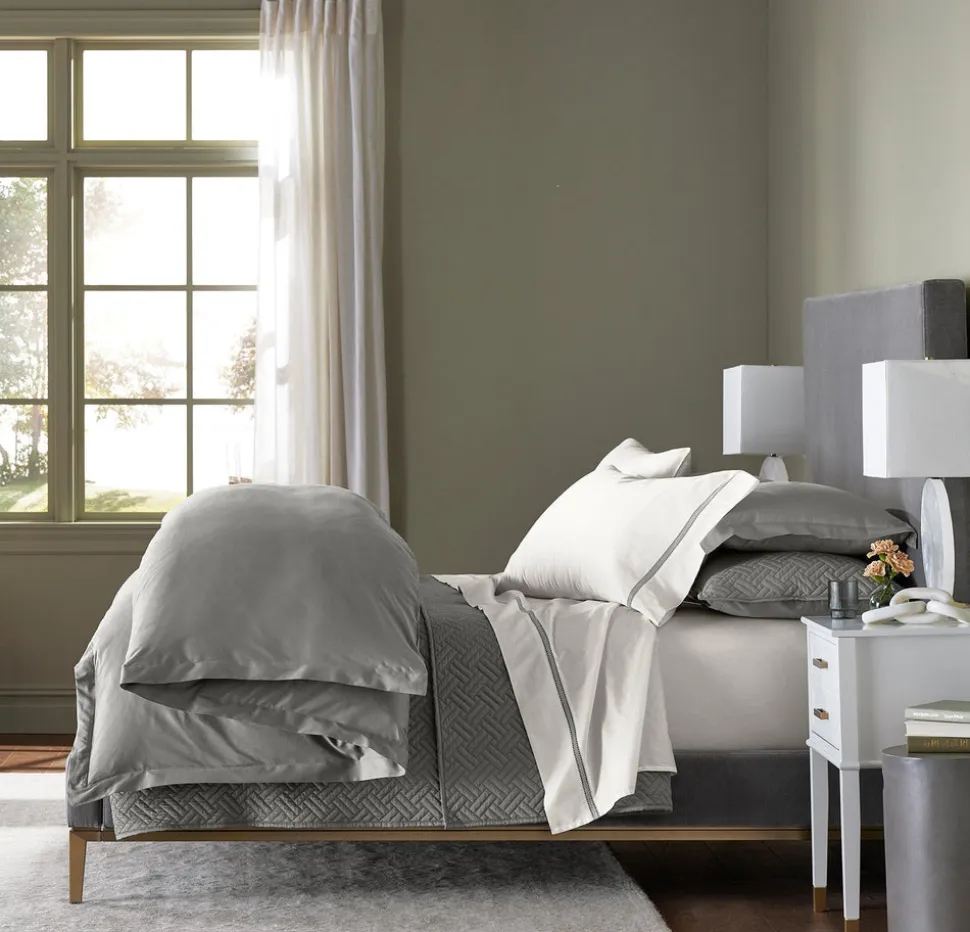 Percale Hemmed Duvet Set in Stone