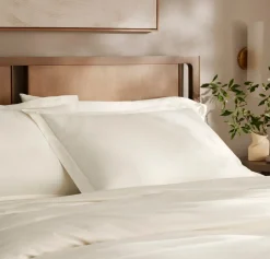 Percale Hemmed Duvet Set in Cream