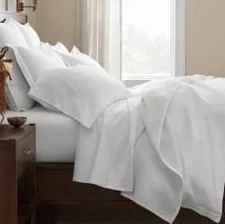 Percale Hemmed Duvet Set in White