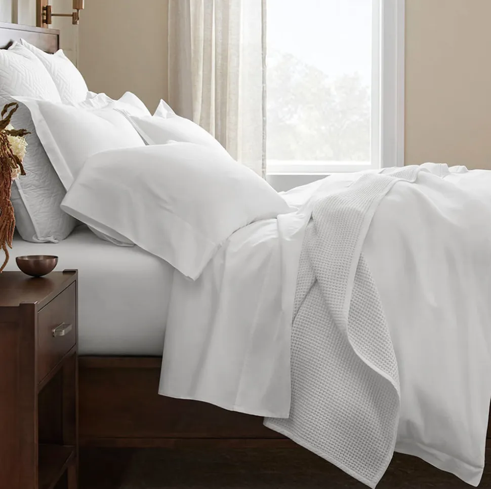 Percale Hemmed Duvet Set in White