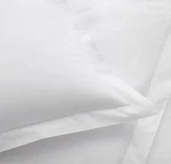 Percale Hemmed Duvet Set in White