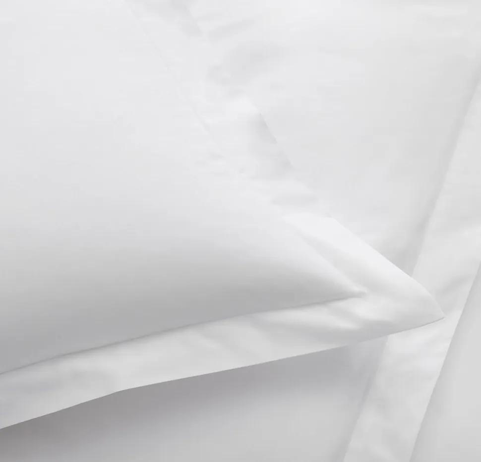 Percale Hemmed Duvet Set in White