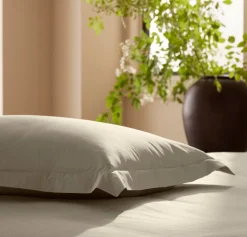 Percale Hemmed Duvet Set in Oak