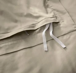 Percale Hemmed Duvet Set in Oak