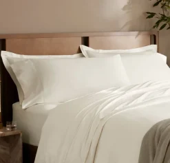 Percale Hemmed Pillowcase Set in Cream