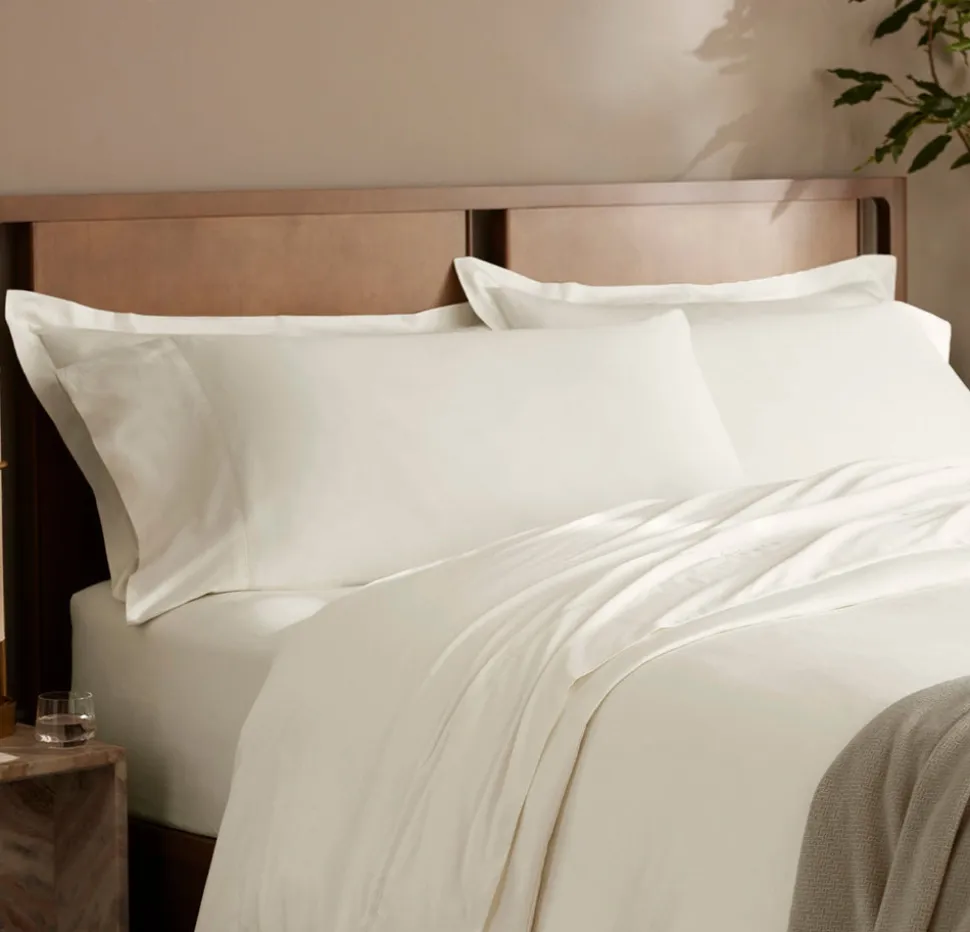 Percale Hemmed Pillowcase Set in Cream