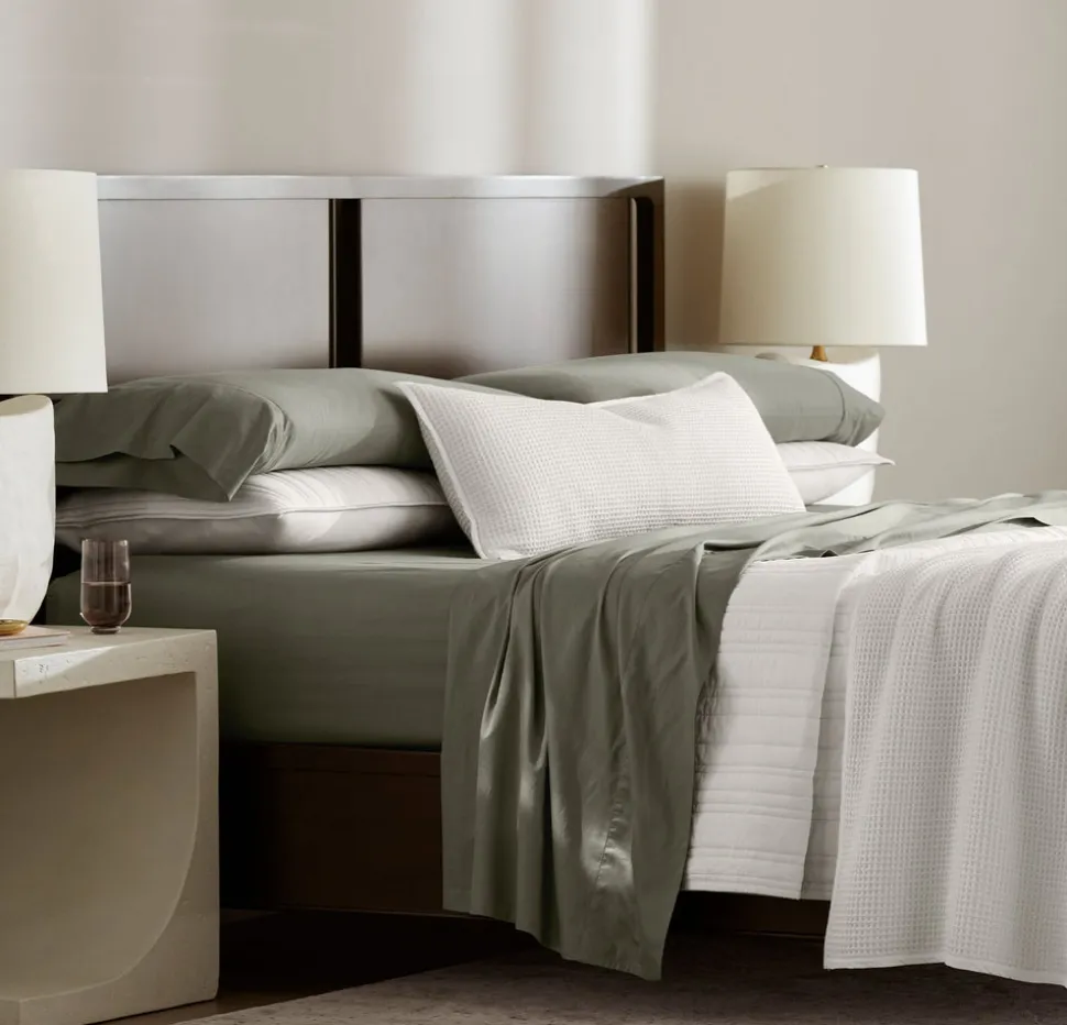 Percale Hemmed Pillowcase Set in Juniper