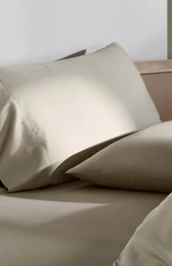 Percale Hemmed Pillowcase Set in Oak