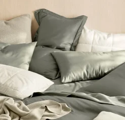 Percale Hemmed Sheet Set in Sageleaf