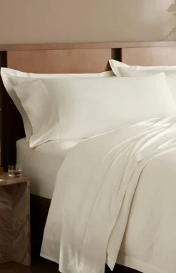 Percale Hemmed Sheet Set in Cream