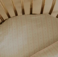 Petal Scallops Crib Sheet in Pink
